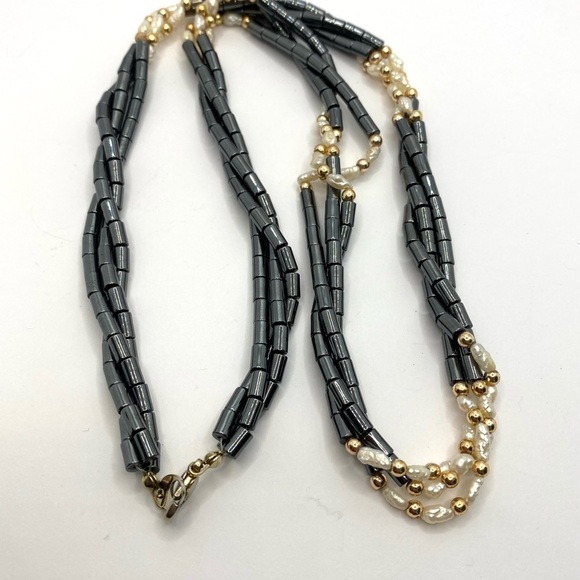 Necklace Hematite Beads & Freshwater Pearl 23” - Picture 4 of 7